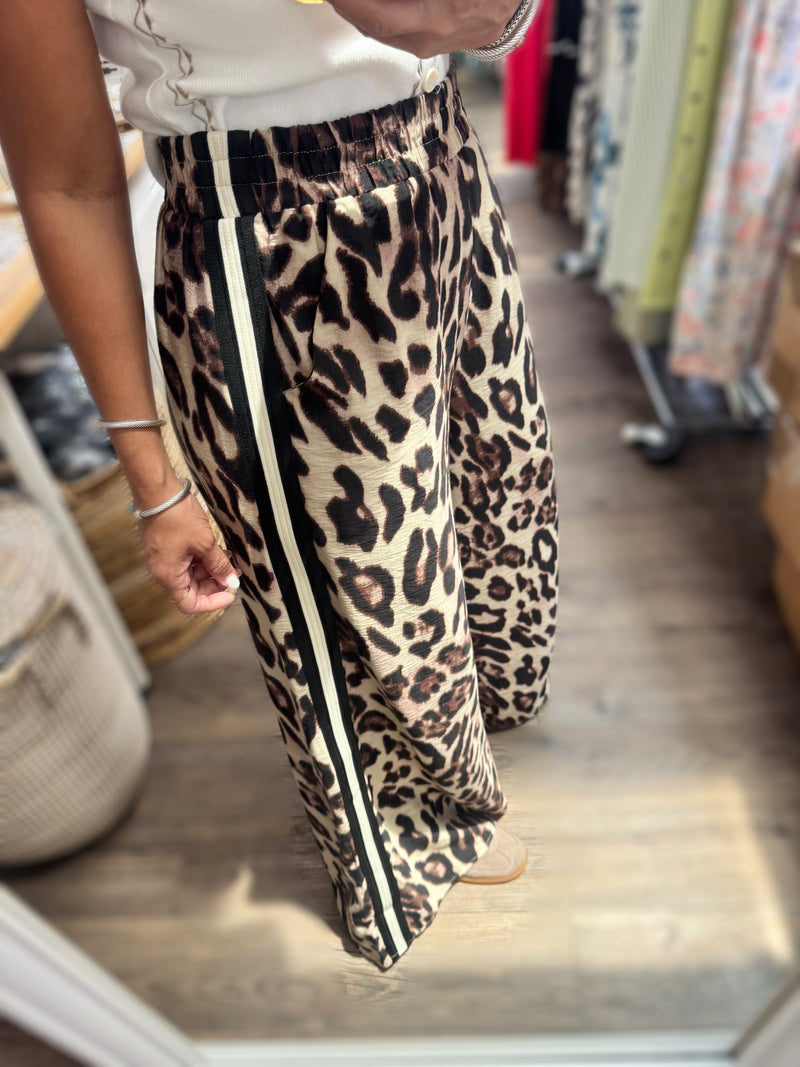 Leopard Print Side Stripe Pant