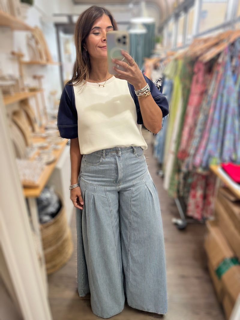 Navy Contrast Sleeves Top