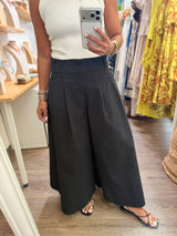 Black Pleated Culottes Pants
