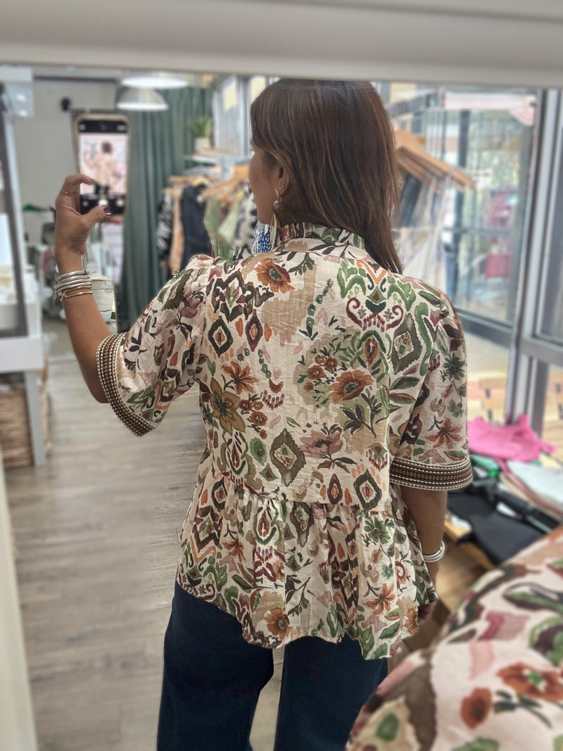 Fall Print Sleeve Detail Top