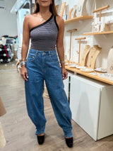 Snap Button Hem Barrel Jeans