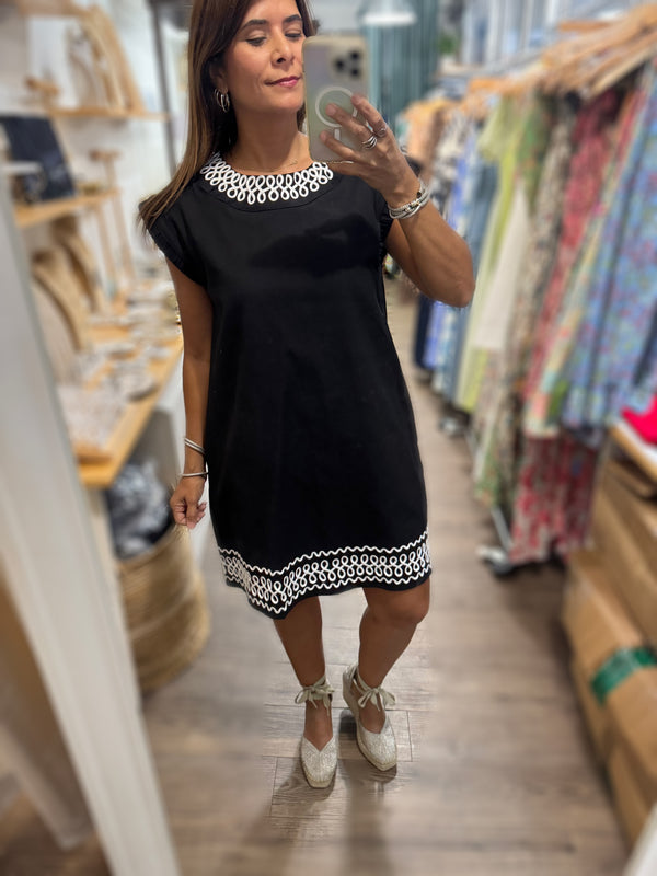 Black Embroidery Detail Shift Dress
